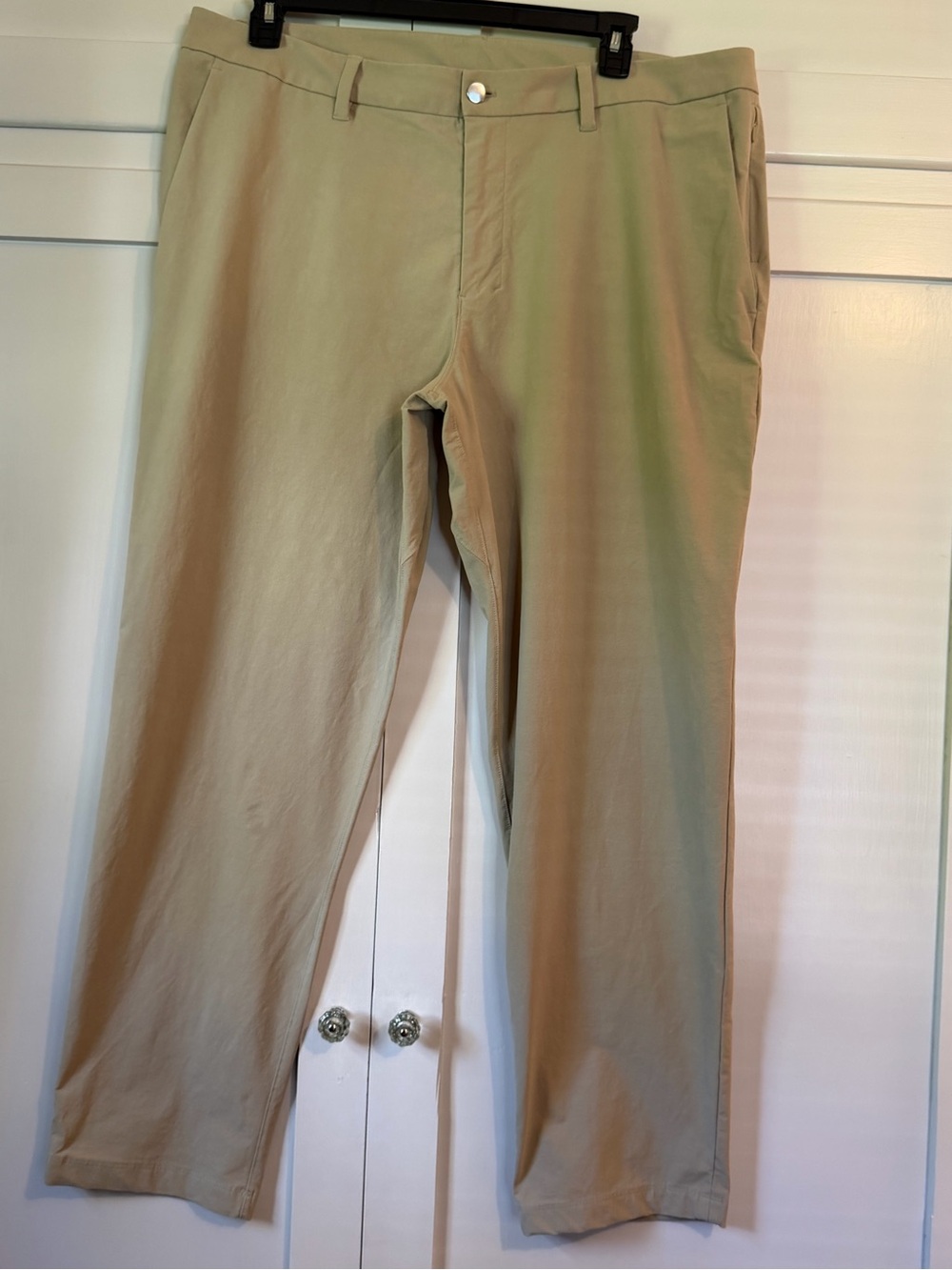 lululemon athletica Men's Tan Chino ABC Pants, Size 40